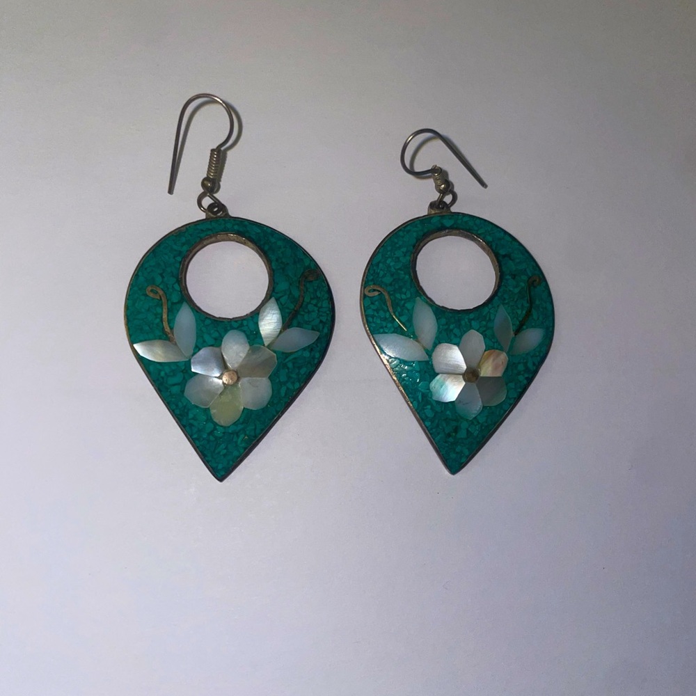 Vintage 925 sterling silver seashell and porcelain earrings